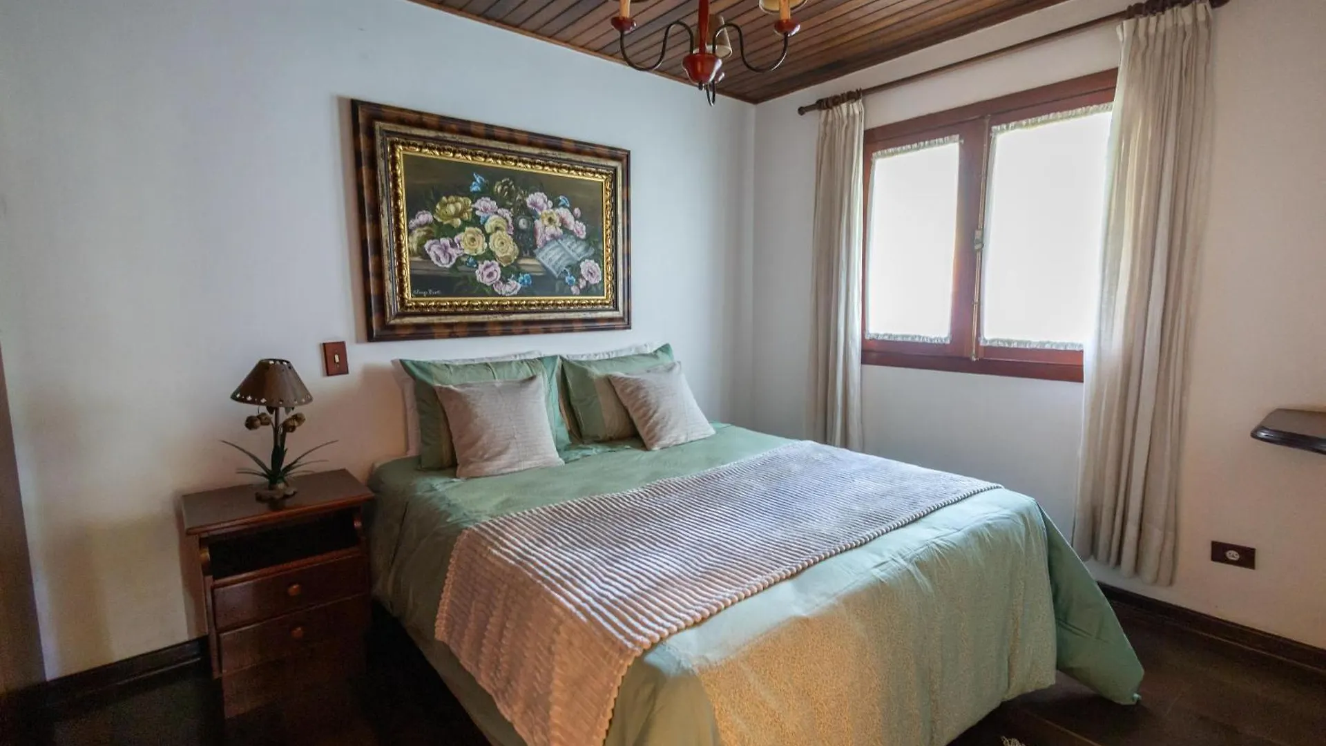 بيت ضيافة Pousada Casa Serena - Conforto E Exclusividade Em Campos do Jordão