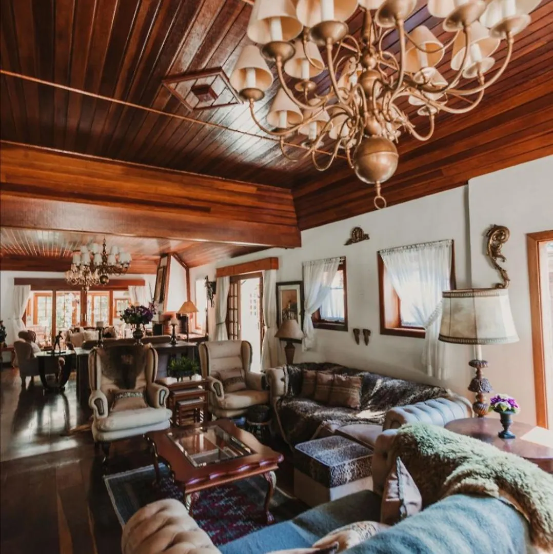 Pousada Casa Serena - Conforto E Exclusividade Em Campos do Jordão بيت ضيافة
