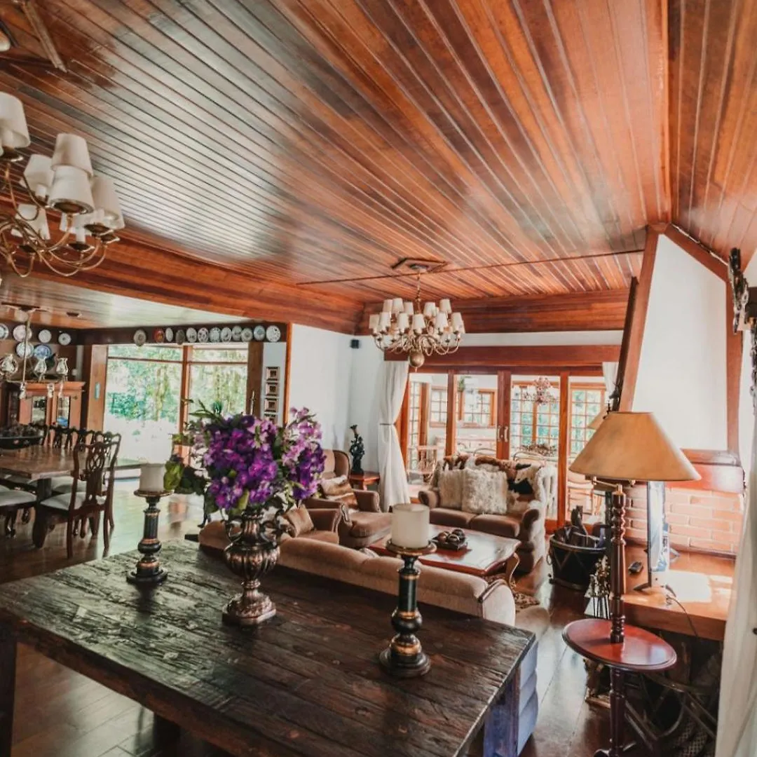 Pousada Casa Serena - Conforto E Exclusividade Em Campos do Jordão البرازيل