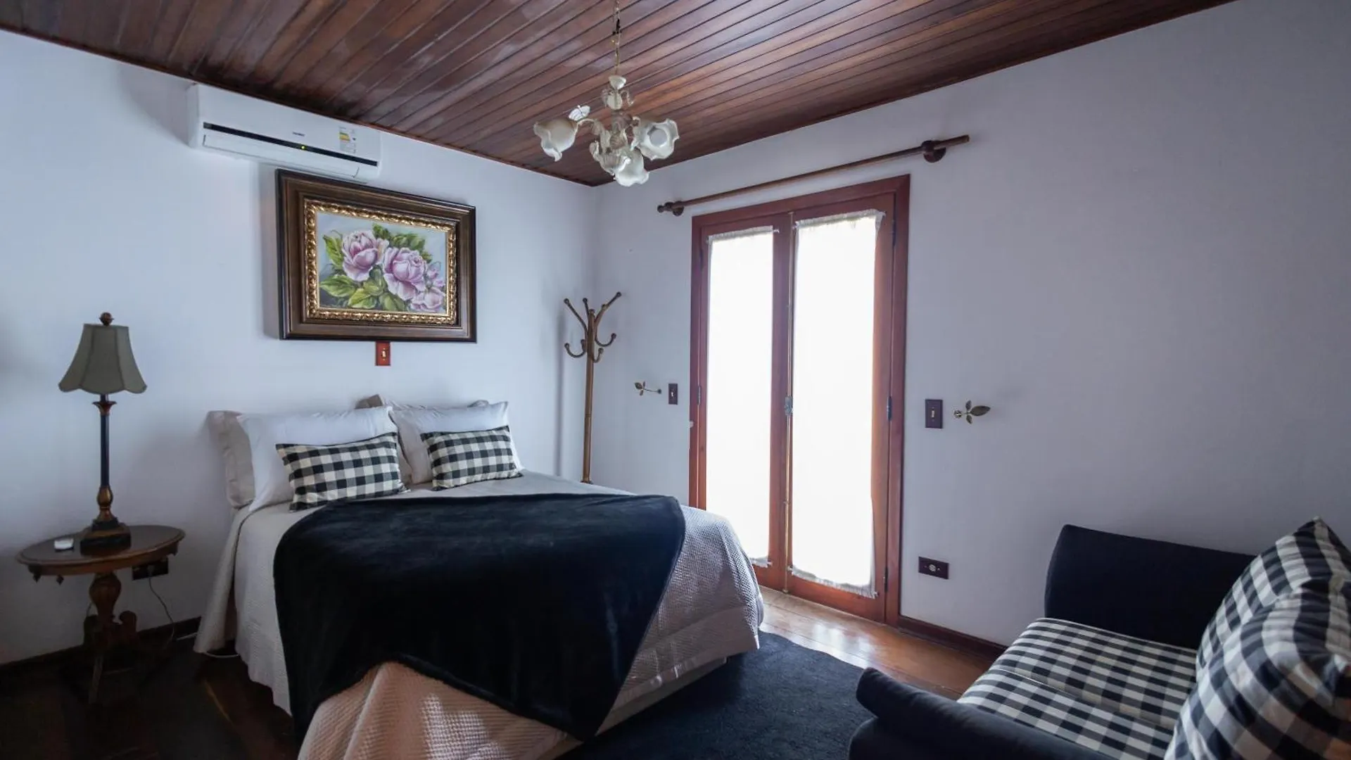 Pousada Casa Serena - Conforto E Exclusividade Em Кампус-ду-Жордау Бразилия